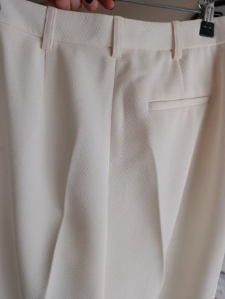 Pantalón Talla M, CON ETIQUETA