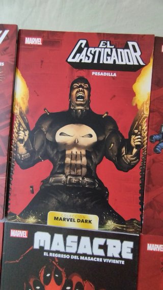 Comics Marvel Dark