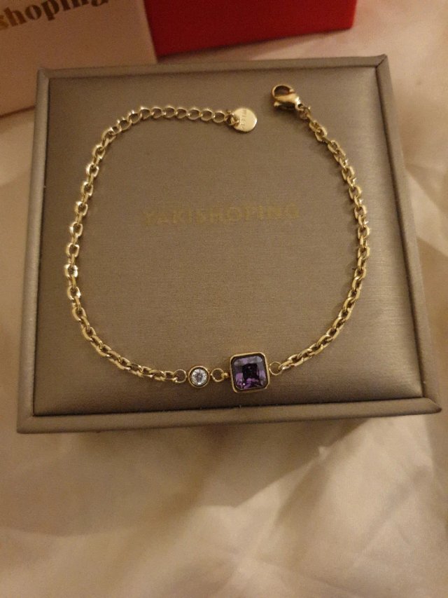 Pulseira banhada a ouro 18k com pedra roxa