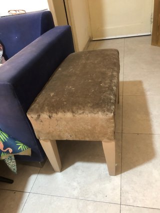 Banqueta de diseño terciopelo y madera