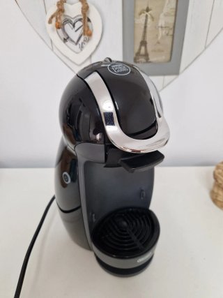 Cafetera Dolce Gusto Negra