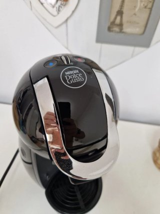 Cafetera Dolce Gusto Negra