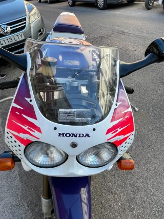 Honda CBR 900 RR SC28 Fireblade