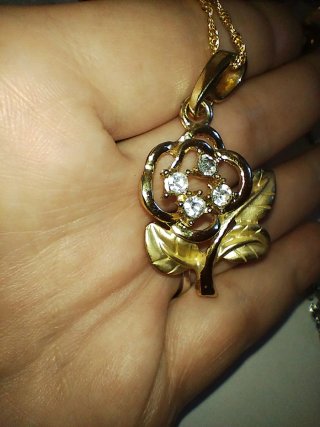 Parure Orecchini e Ciondolo Fiore Oro