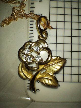 Parure Orecchini e Ciondolo Fiore Oro