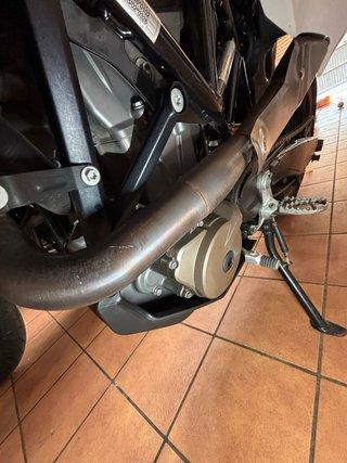 Husqvarna 701 Supermoto 2022 – 75Cv---Full Extras