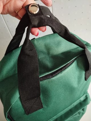 Mochila Transrutas verde y negra. Nueva a estrenar