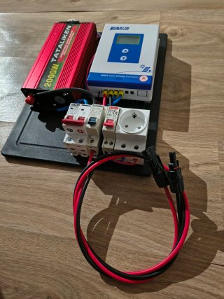Kit Solar Camper 12V a 220V Montado