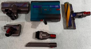 ACCESORIOS ASPIRADOR DYSON
