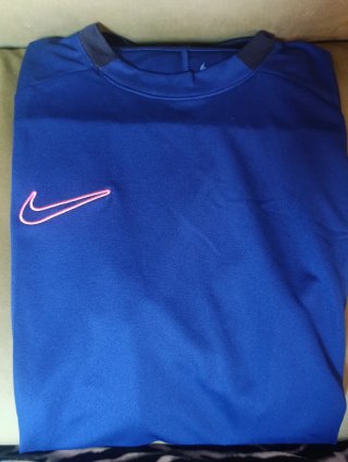 Camiseta Nike Academy Fútbol Manga Corta Azul Rosa