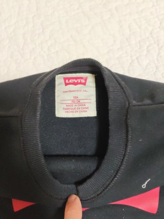 Lote 3 sudaderas: Levi's, Nike y Jordan