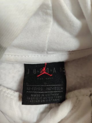 Lote 3 sudaderas: Levi's, Nike y Jordan
