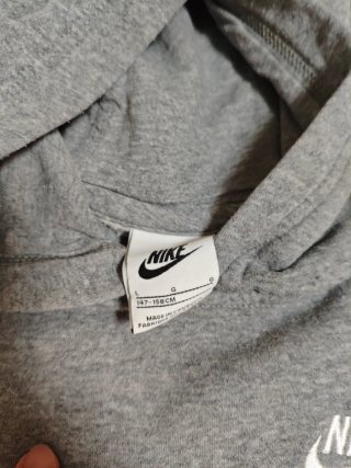 Lote 3 sudaderas: Levi's, Nike y Jordan