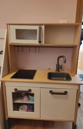 Cocinita de madera infantil
