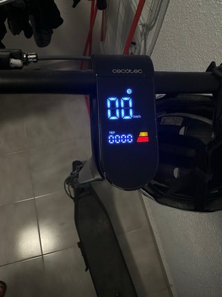 Patinete Cecotec con fallo de freno