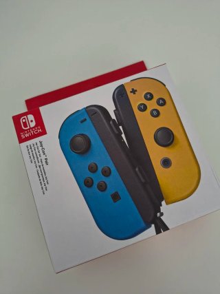 Mandos Joy-Con Nintendo Switch Azul y Amarillo
