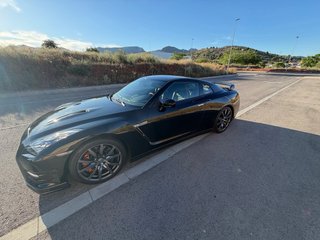 Nissan GT-R 2013
