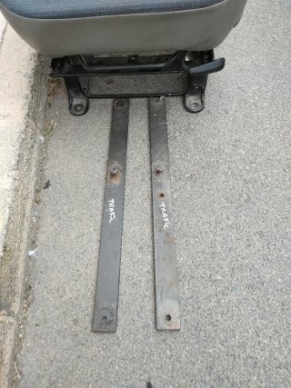 ASIENTO DELANTERO DERECHO RENAULT TRAFIC II