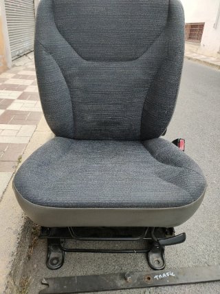 ASIENTO DELANTERO DERECHO RENAULT TRAFIC II