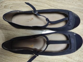 Merceditas de piel niña talla 38