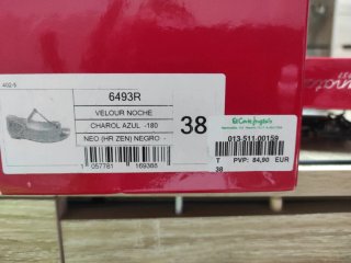 Merceditas de piel niña talla 38