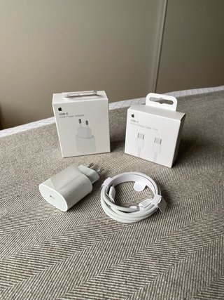 Cargador Apple USB-C 20W y Cable
