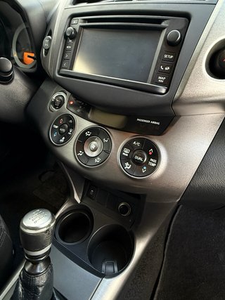 Toyota RAV4 2012