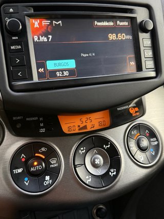 Toyota RAV4 2012