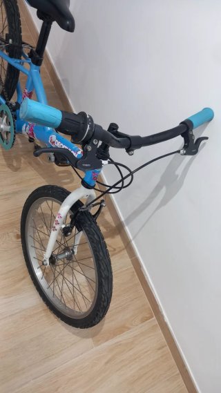 Bicicleta infantil azul Decathlon