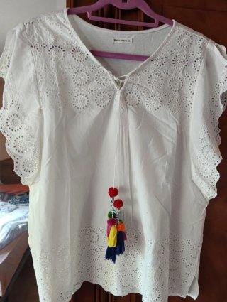 Blusa Encuentro Blanca Talla XL Bordada