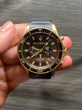 Reloj Maserati Negro y Dorado