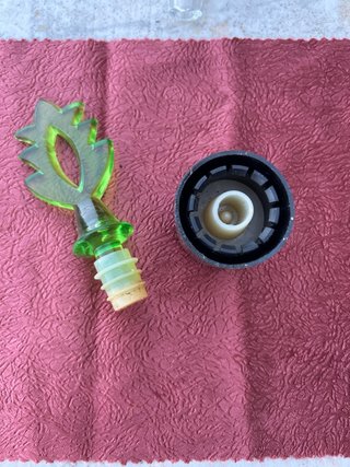 8 Tappi per Bottiglie in Vetro, Metallo, Plastica