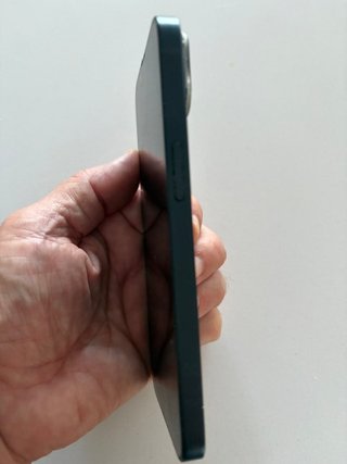 iPhone 13 Midnight de 128 GB.