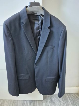 Traje de graduación azul