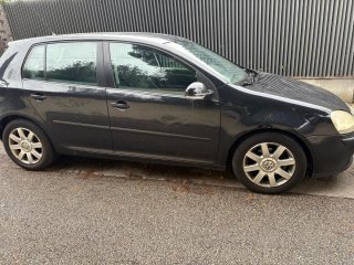 Volkswagen Golf Negro