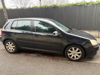 Volkswagen Golf Negro