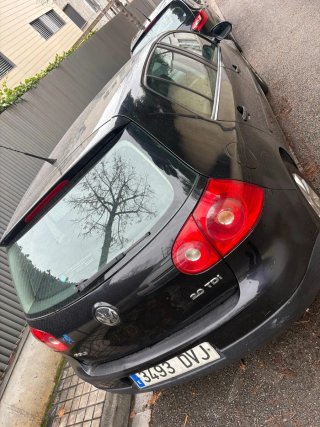 Volkswagen Golf Negro