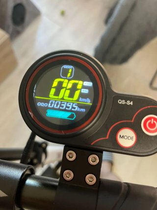 Patinete eléctrico URBIKES – 390km – 190 €
