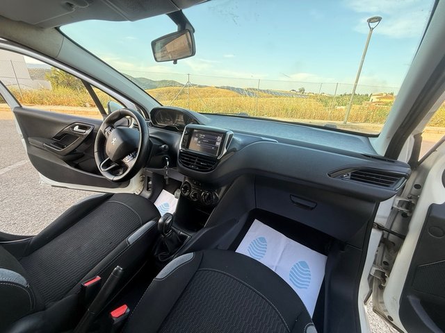 Peugeot 208 2017
