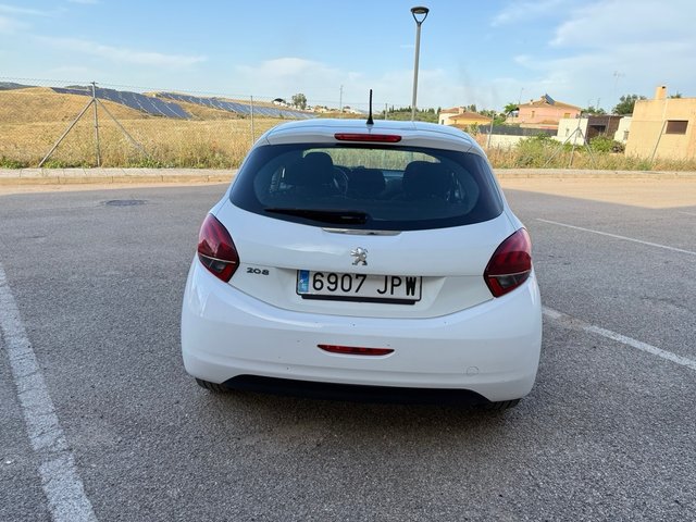 Peugeot 208 2017