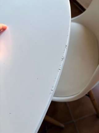 Sofá, Mesa y 4 Sillas