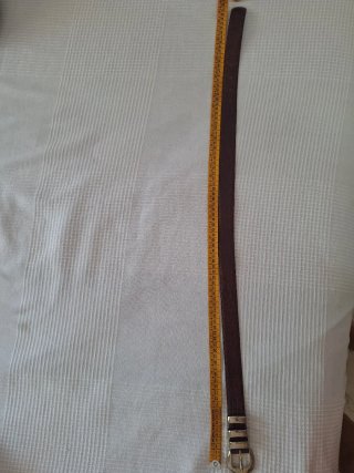 Cinturón de piel marrón 88cm.
