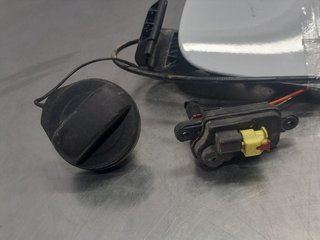 TAPA EXTERIOR COMBUSTIBLE AUDI A3 CABRIO (8VE) CZ