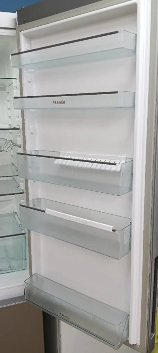 NEVERA COMBI MIELE NO FROST ENERGÍA A+