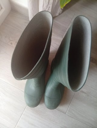 Botas de agua talla ,42 nuevas  Marca Delta plus