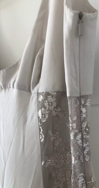 Vestido Hugo Boss Seda Beige/Plata Talla M