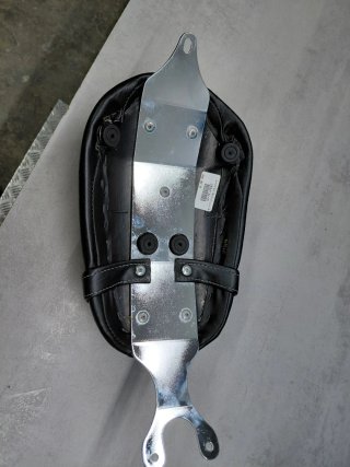 Asiento y Respaldo Pasajero Indian Scout Sixty