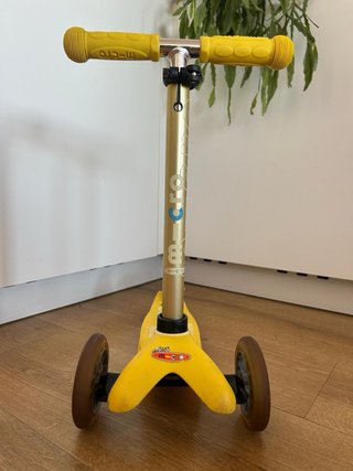 Patinete infantil Micro 3 ruedas amarillo