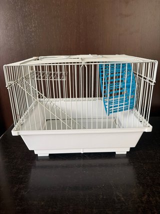 Jaula para hámster blanca y azul