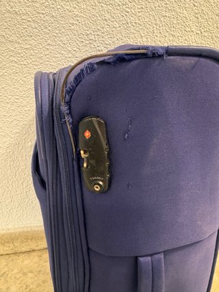 Maleta Samsonite Morada Ruedas